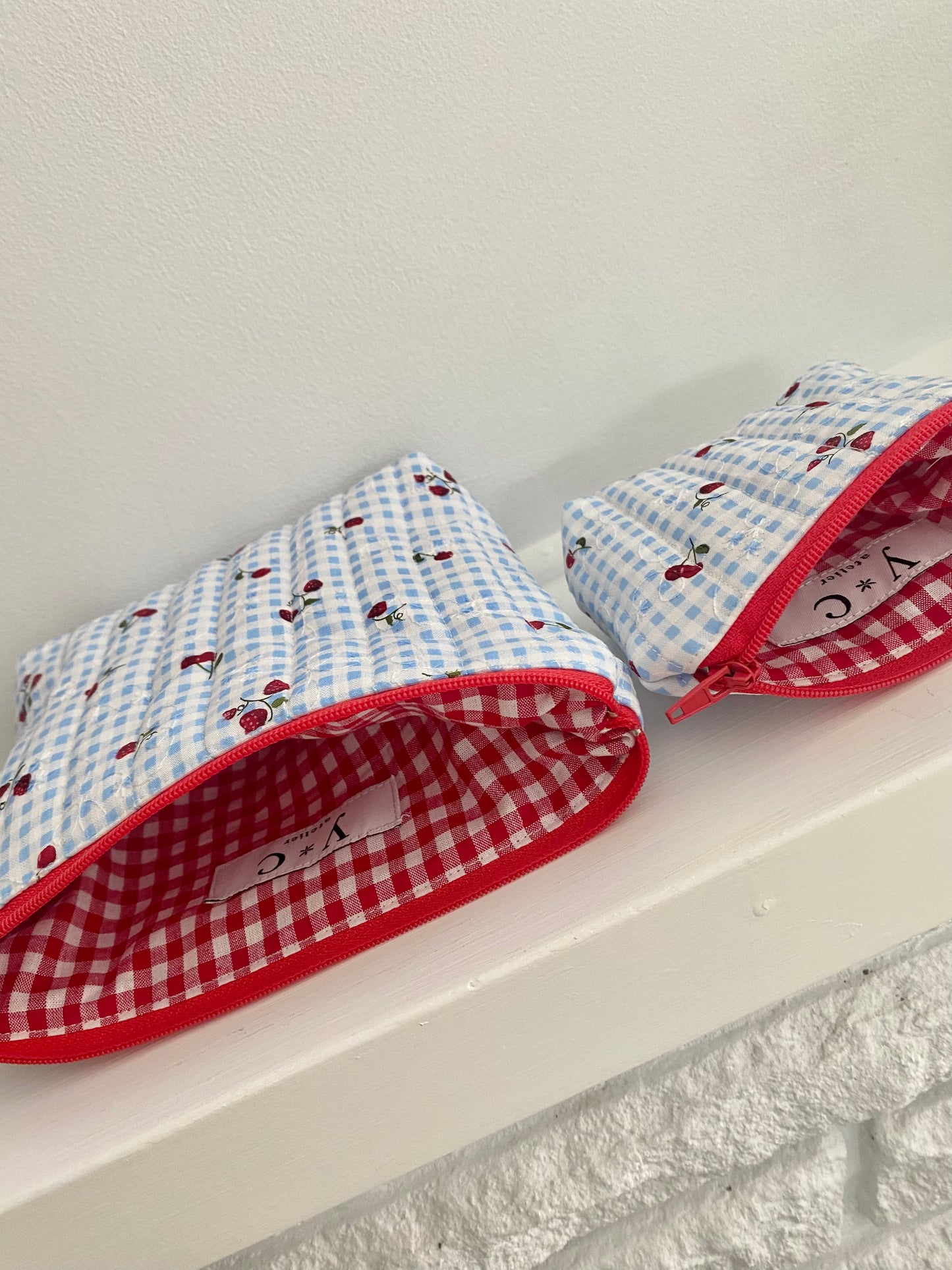 Strawberry&Cherry Gingham Makeup Pouches(blue)