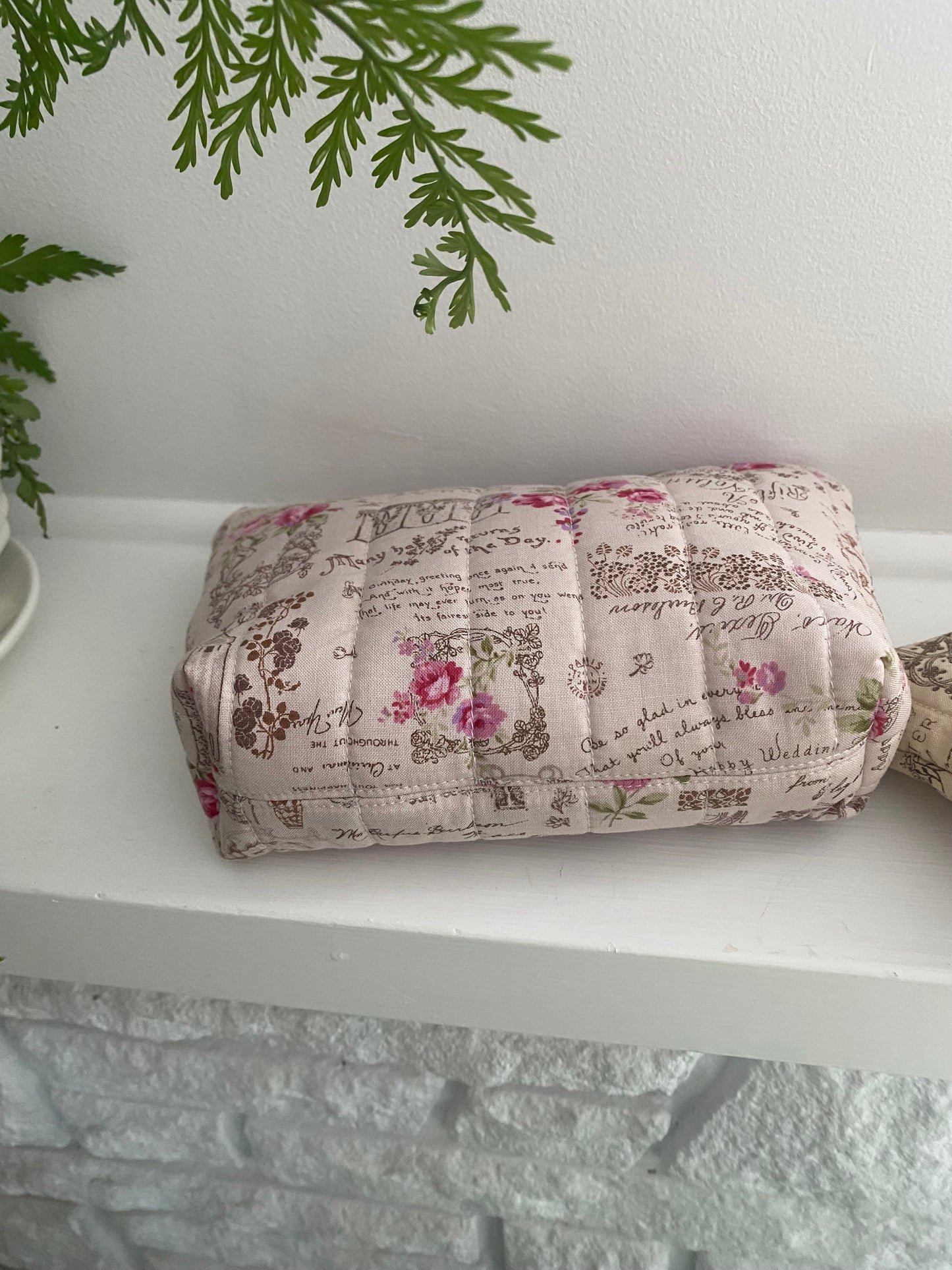 Pink vintage style floral makeup pouch(small)