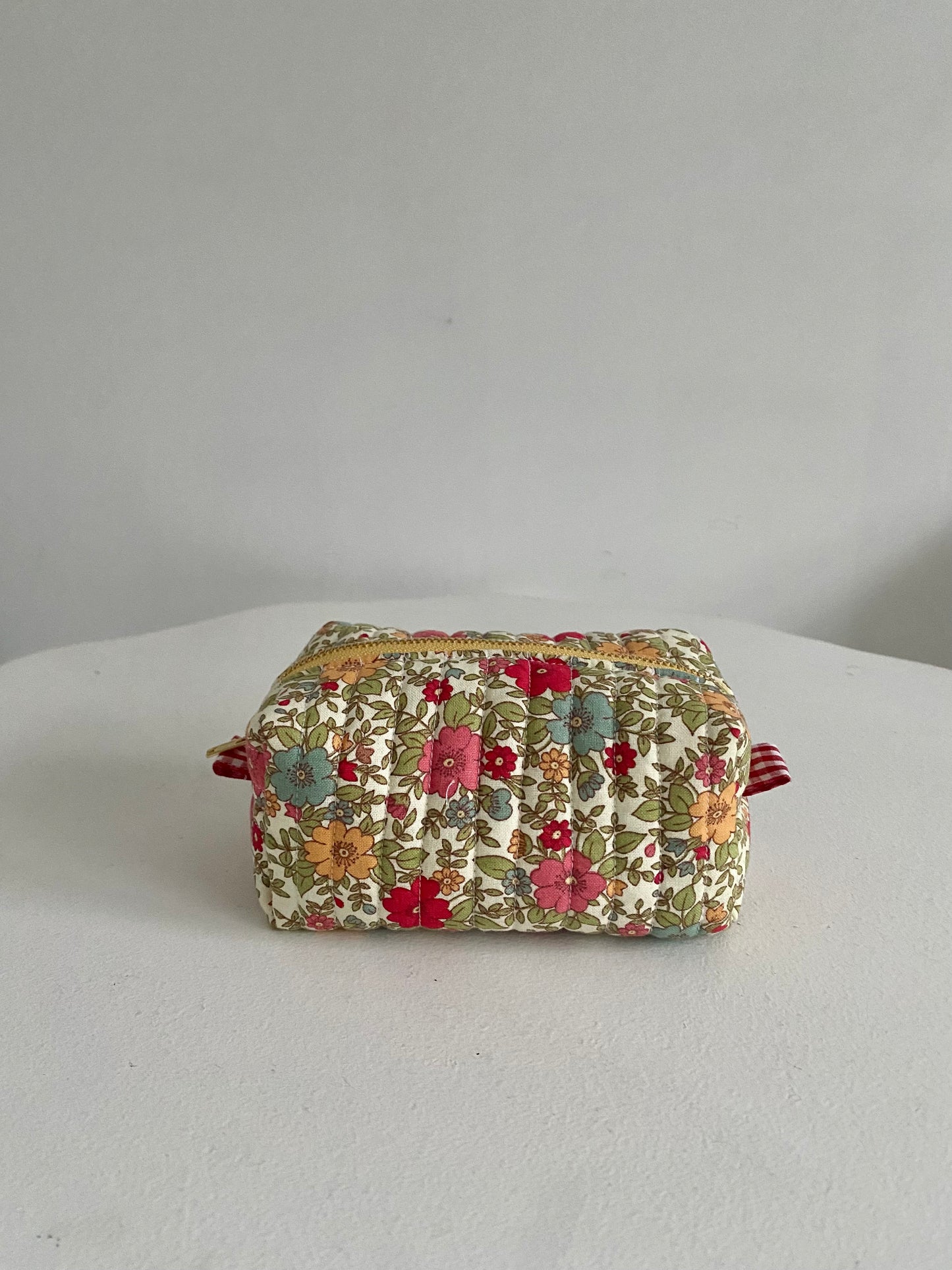 Quilted Floral Makeup Pouch Yellow fastener (small)