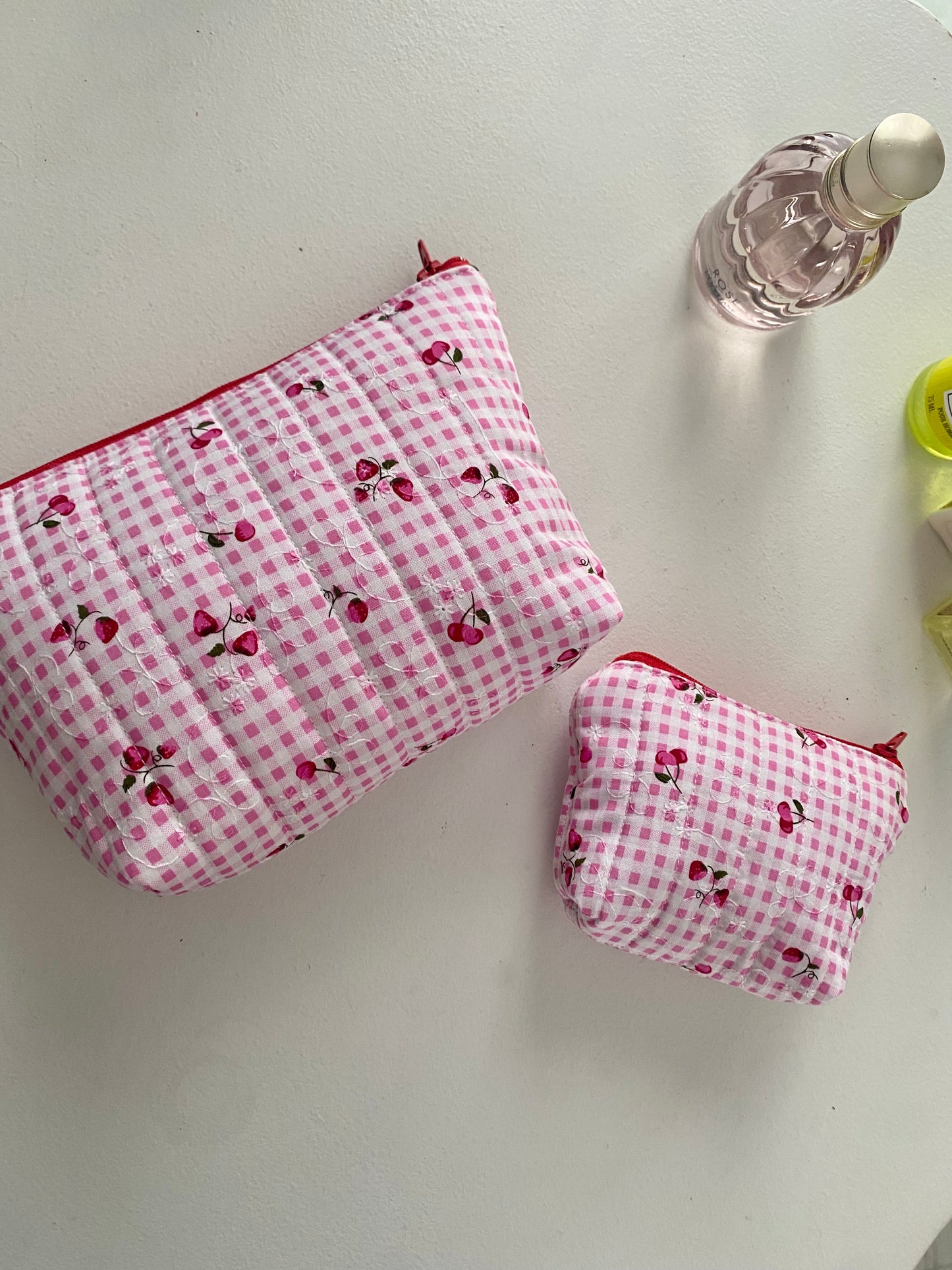 Strawberry&Cherry Gingham Makeup Pouches(pink)
