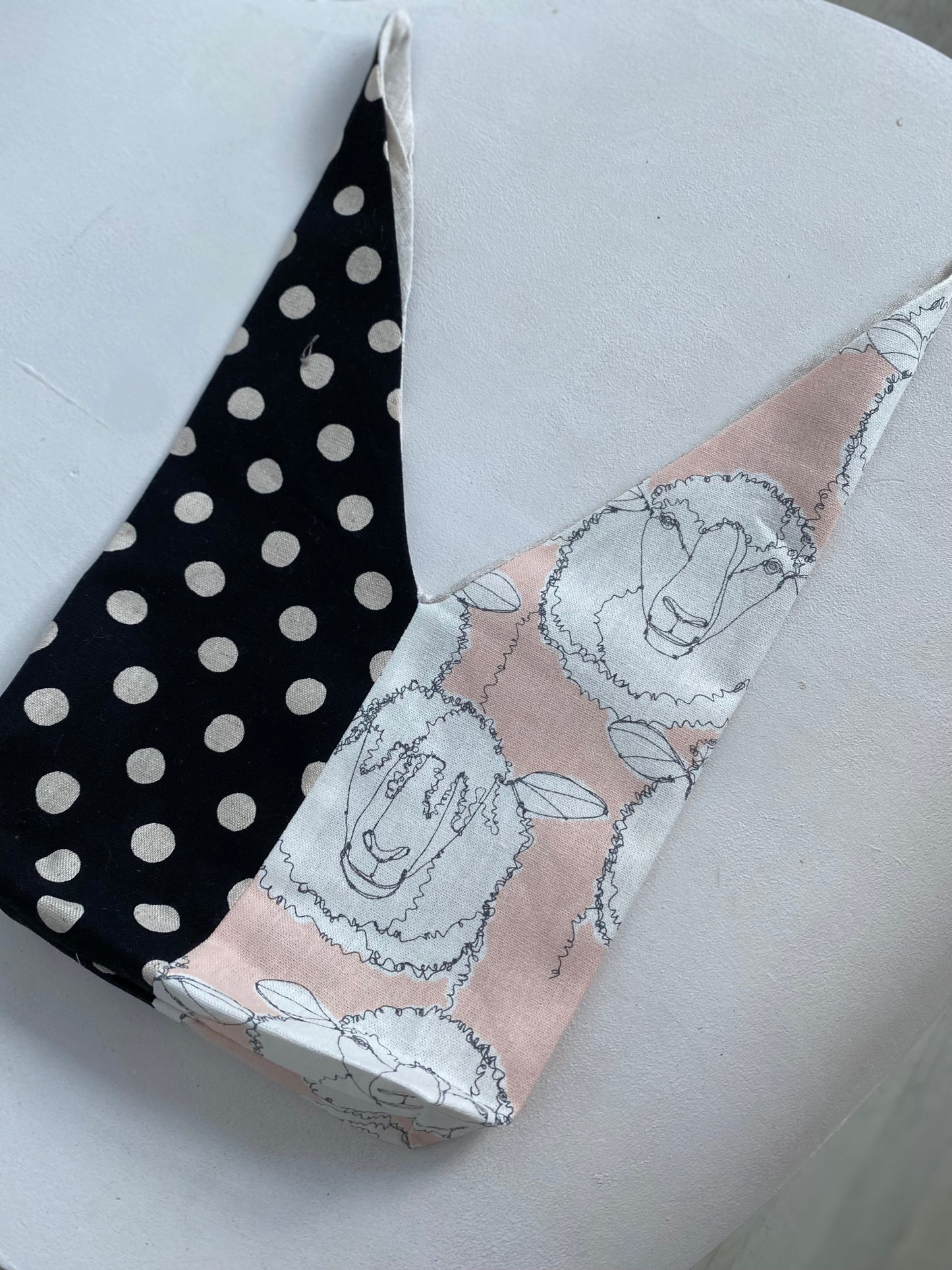 Japanese Style Mini Obento Bag (Pink Sheep & Dots on Black)