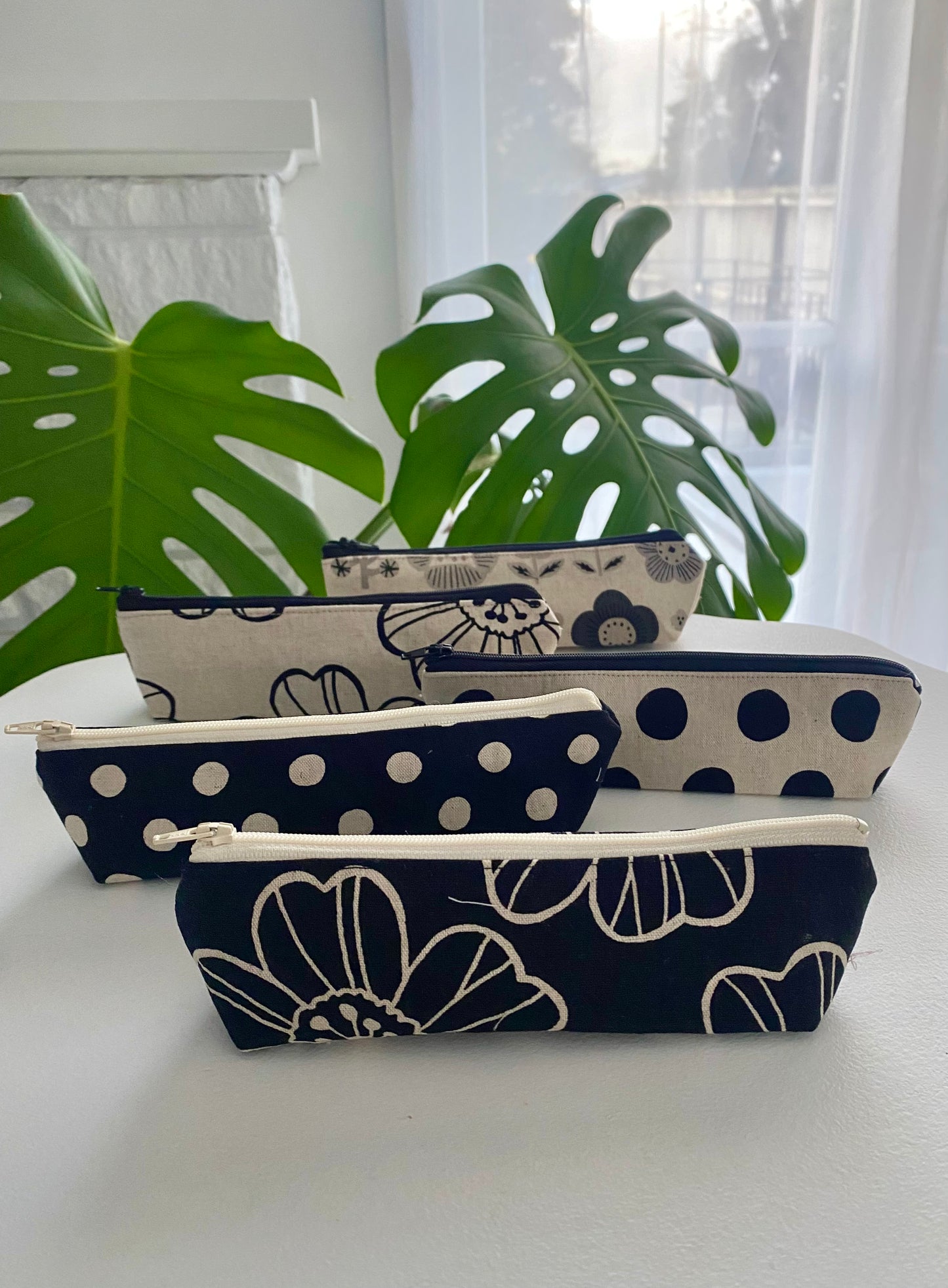 Cotton/Linen Scandinavian Floral Pencil Case( Natural)