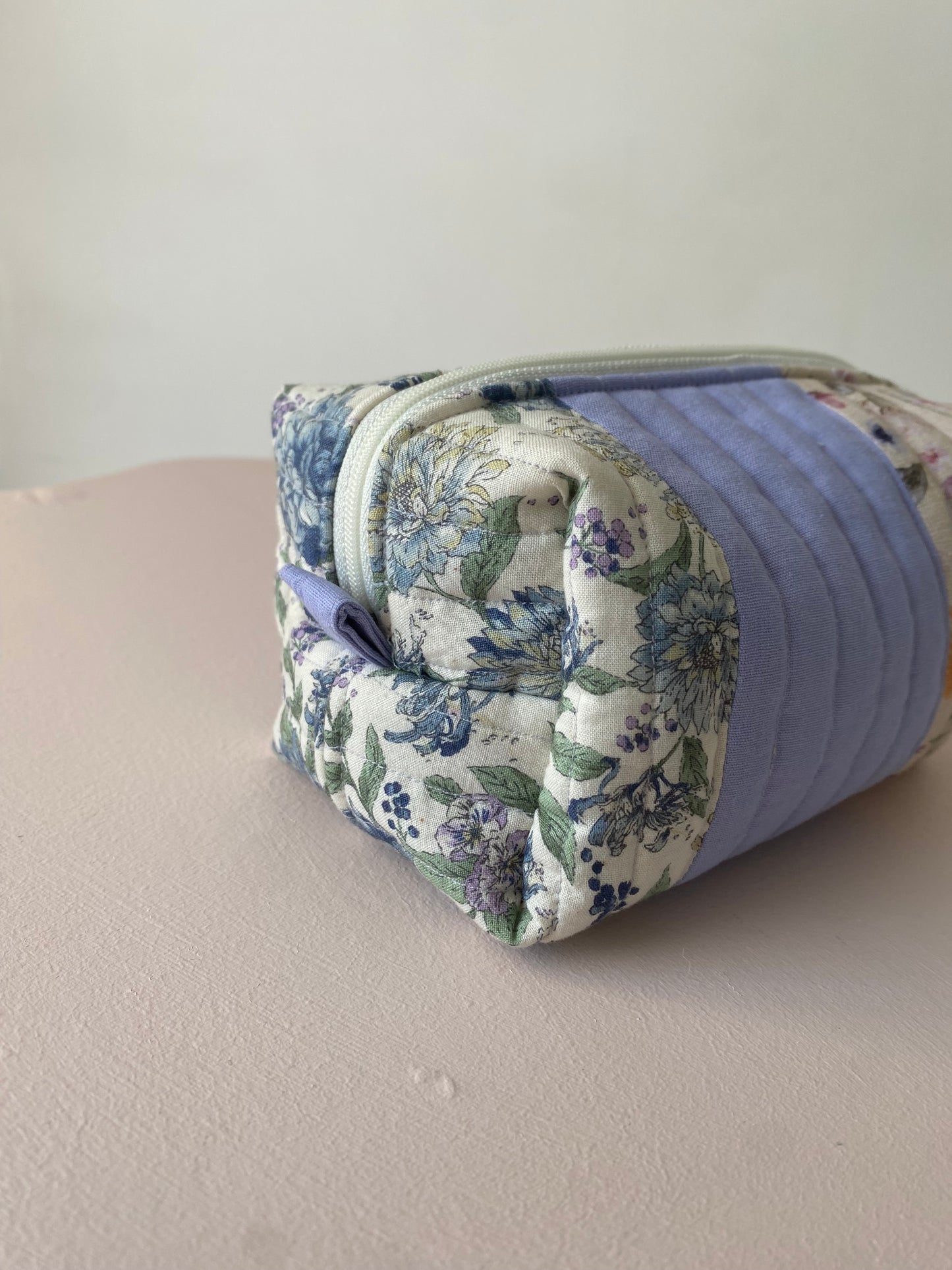 Medium Zipper Pouch – Floral Patchwork