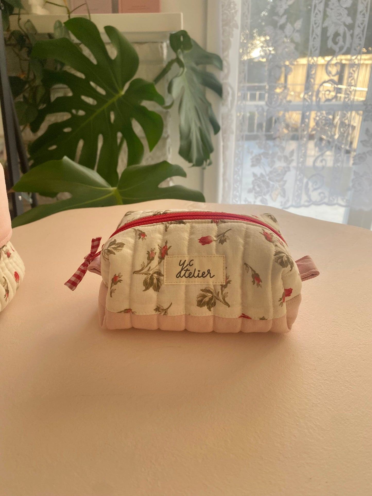 Small Rosebud Box Pouch