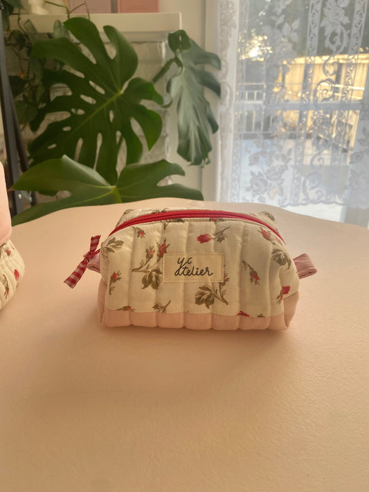 Small Rosebud Box Pouch