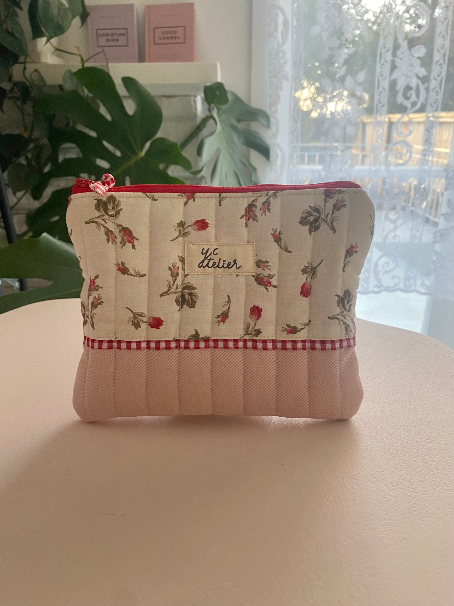 Rosebud Flat Pouch