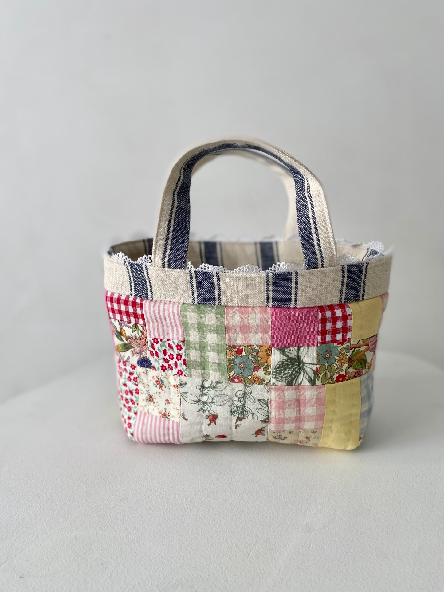 Mini Tote Bag with quilted patchwork lining