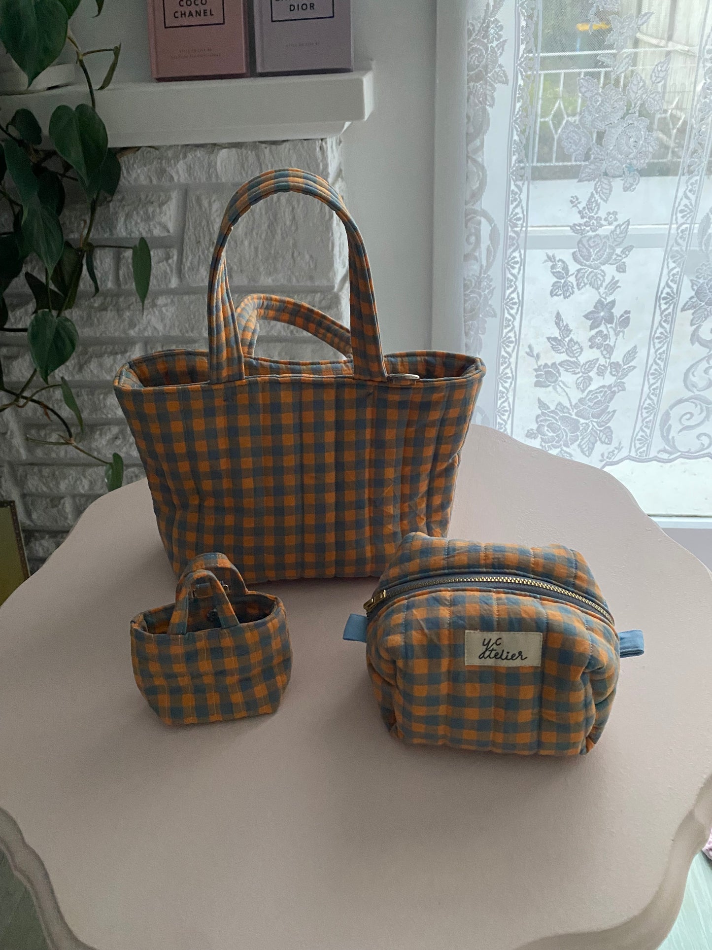 Mini tote + tiny tote keychain + small box pouch set (Orange/Blue)
