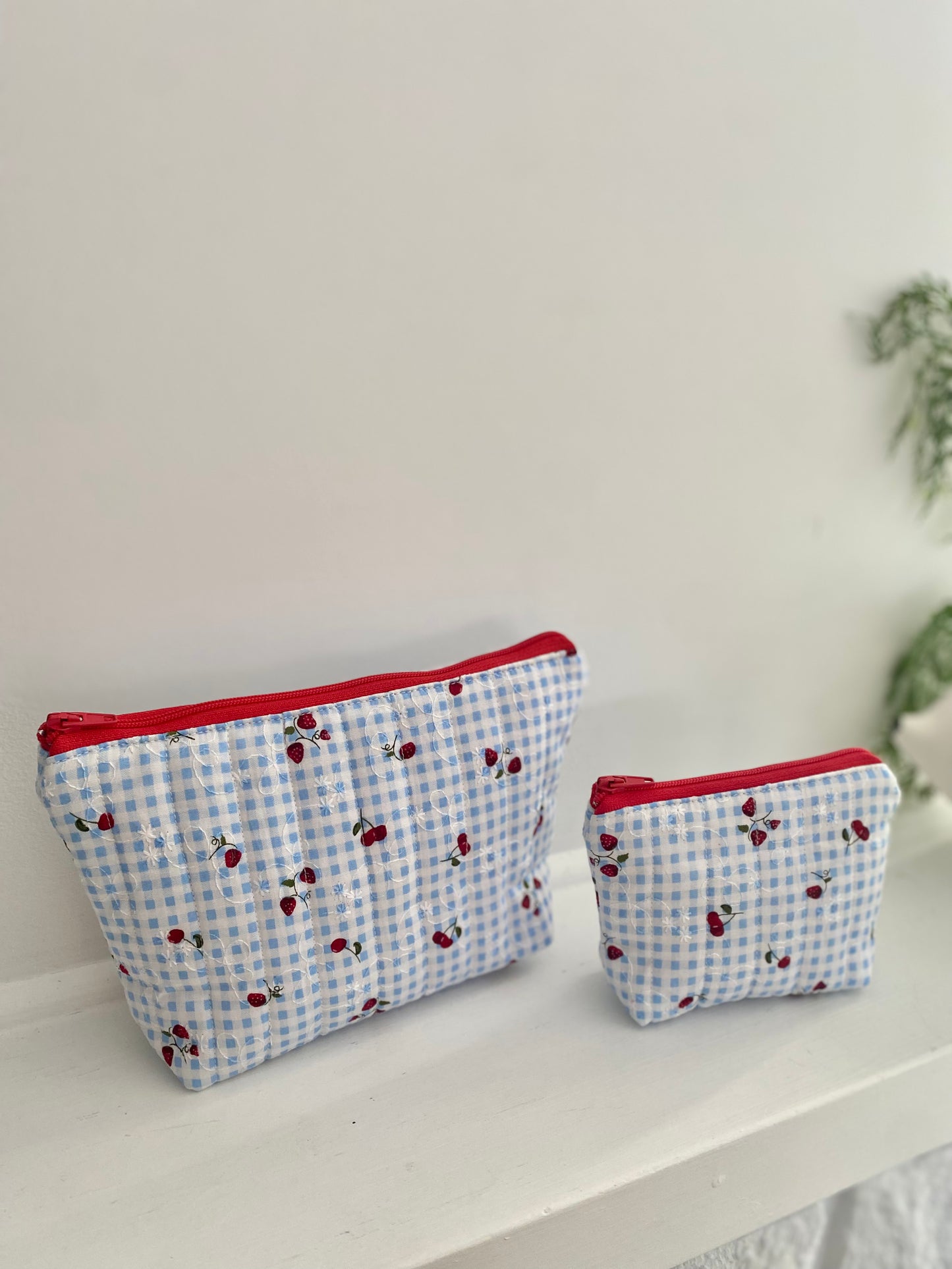 Strawberry&Cherry Gingham Makeup Pouches(blue)