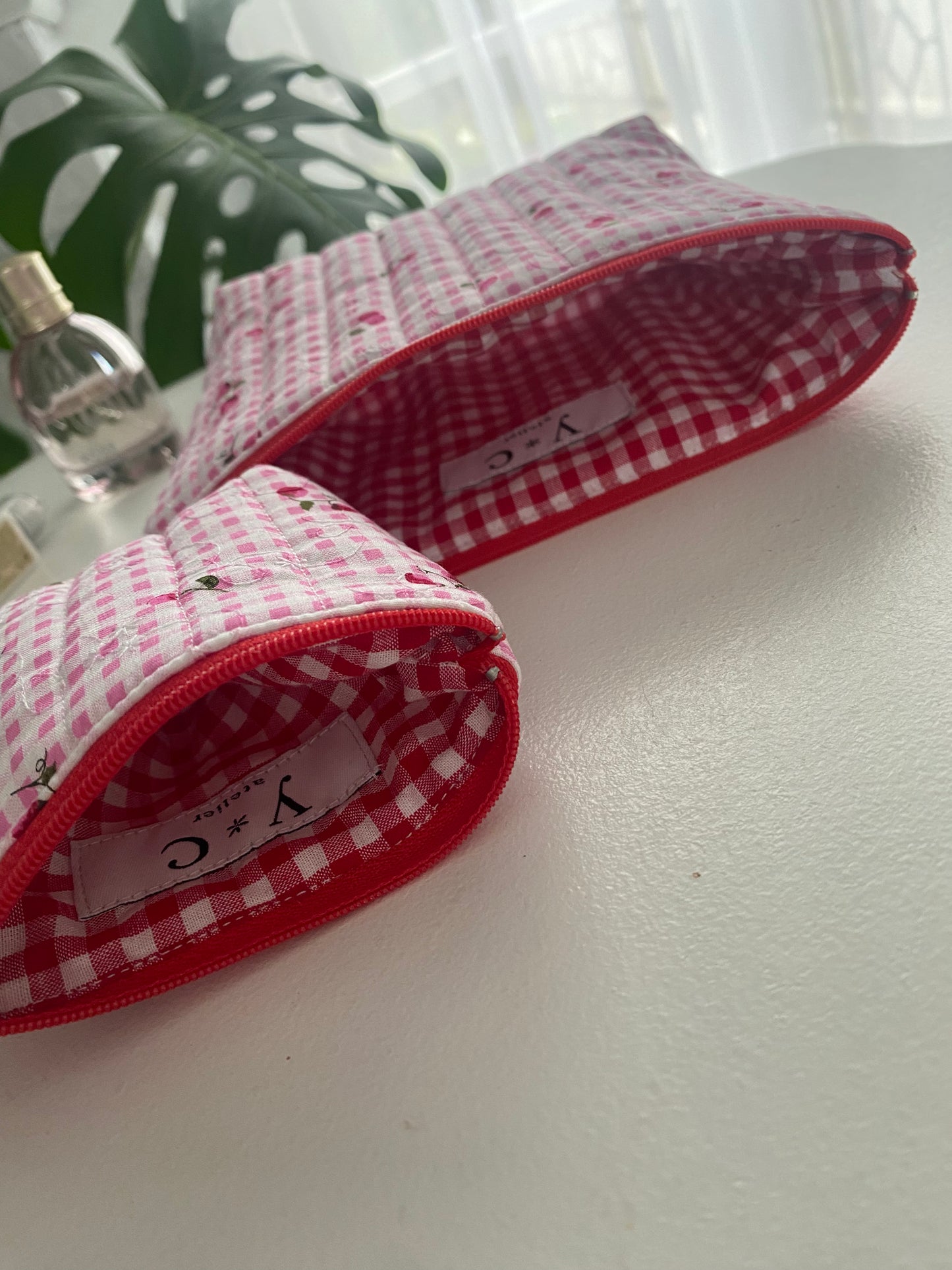 Strawberry&Cherry Gingham Makeup Pouches(pink)