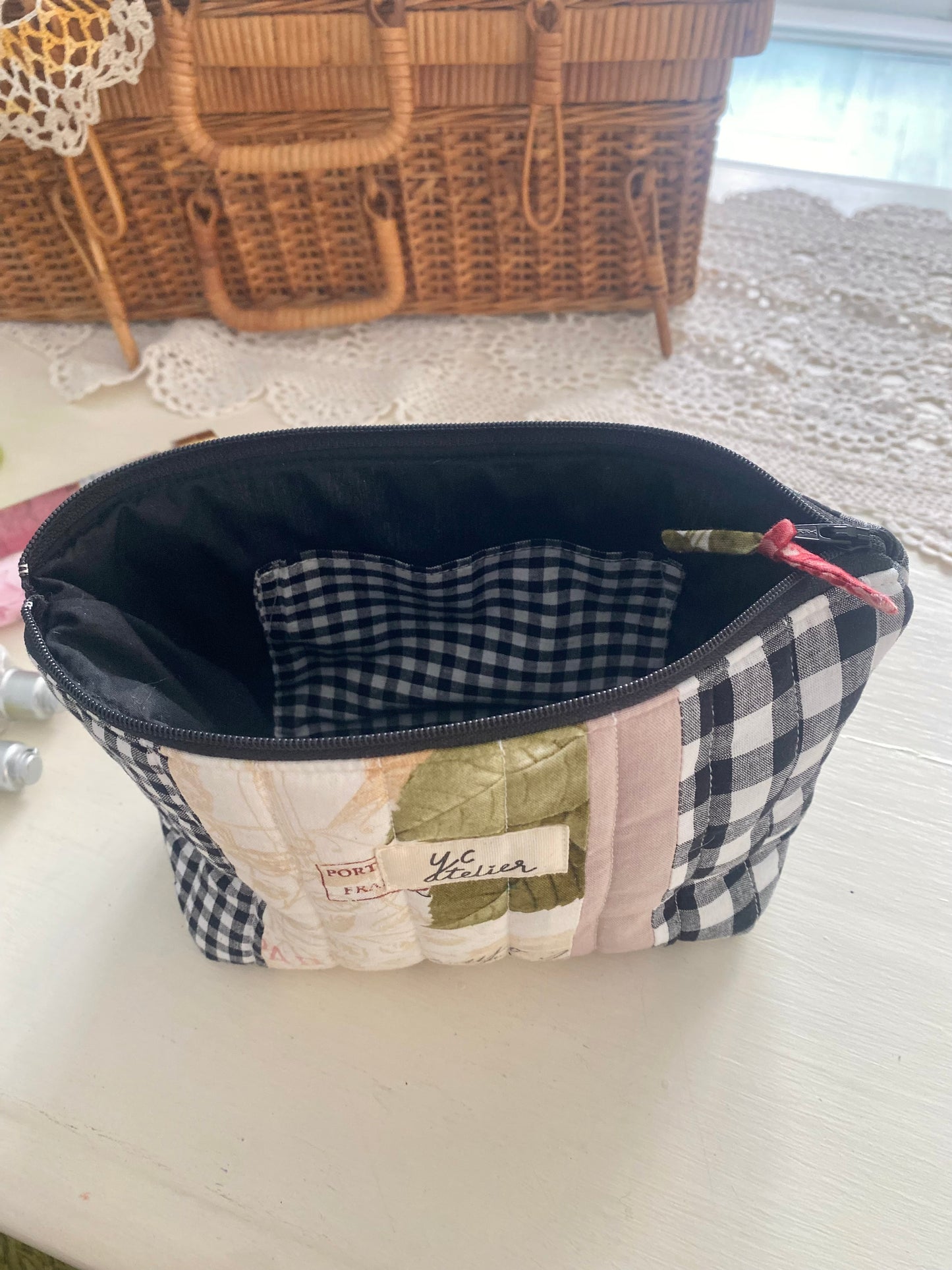 Patchwork pouch - black/white check & Paris