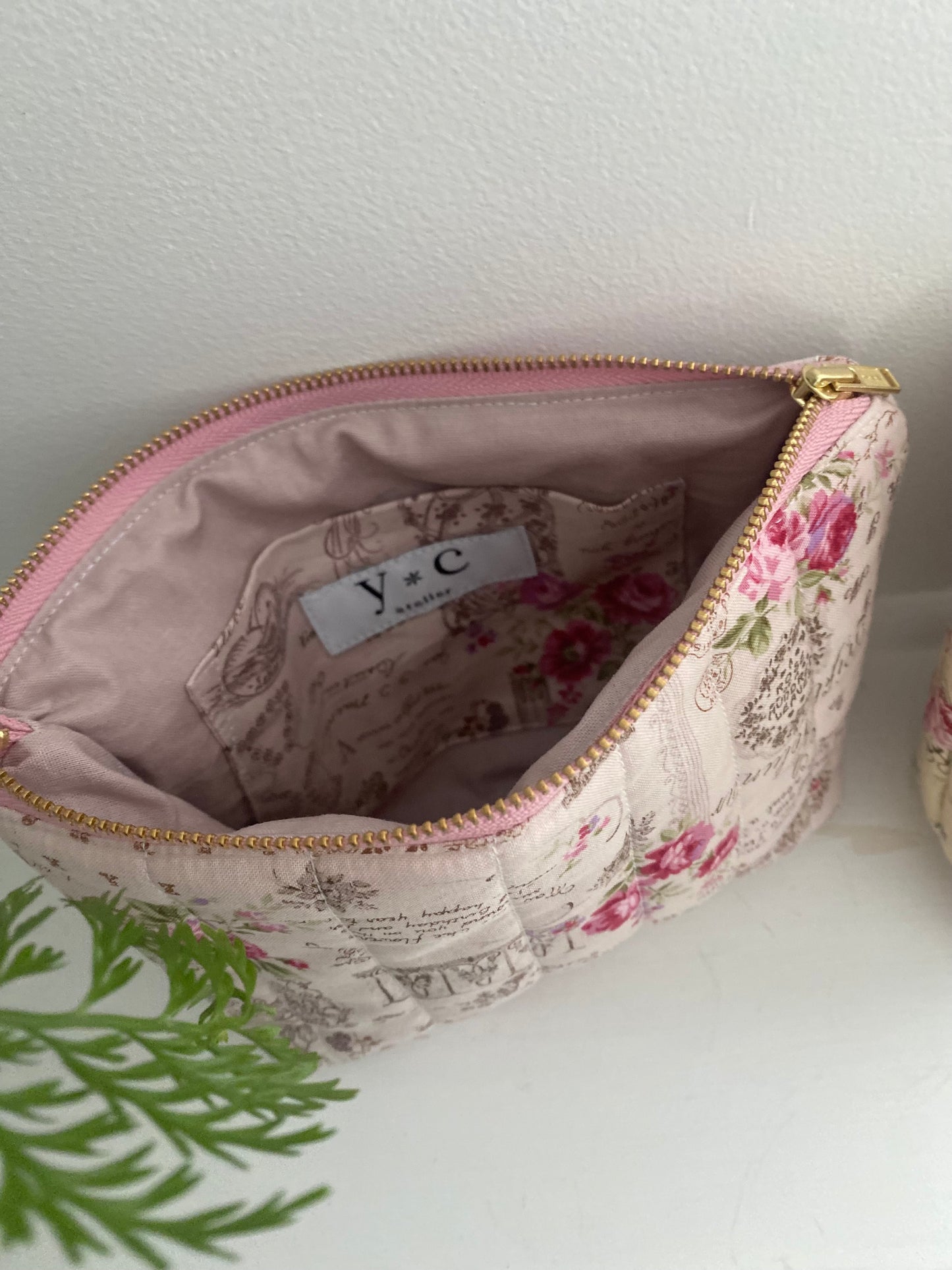 Pink vintage style floral makeup pouch(small)