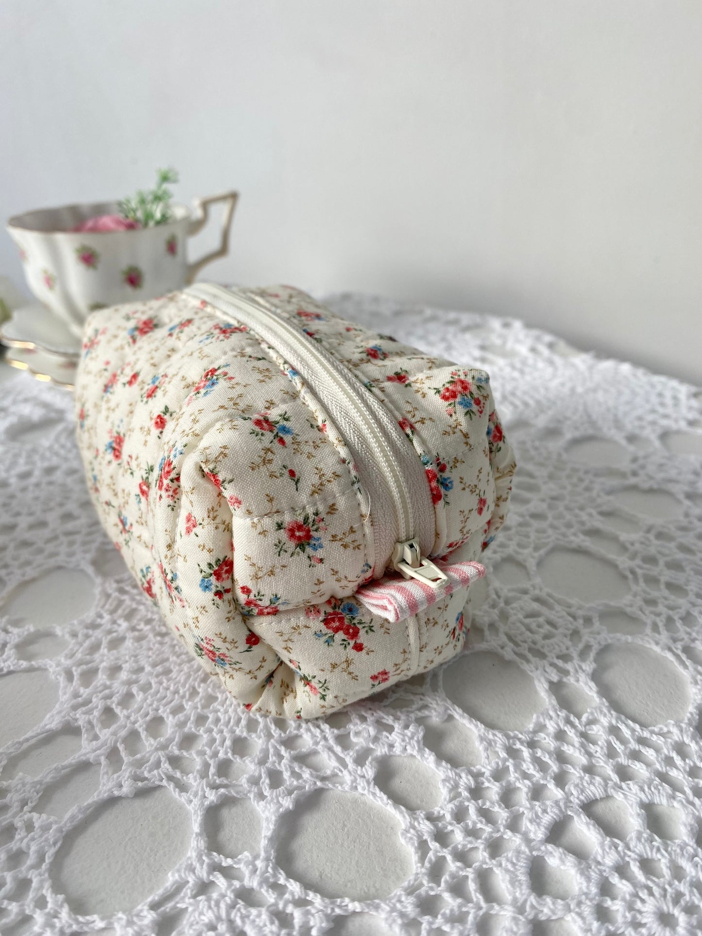 Quilted Tiny floral Makeup Pouch (small)