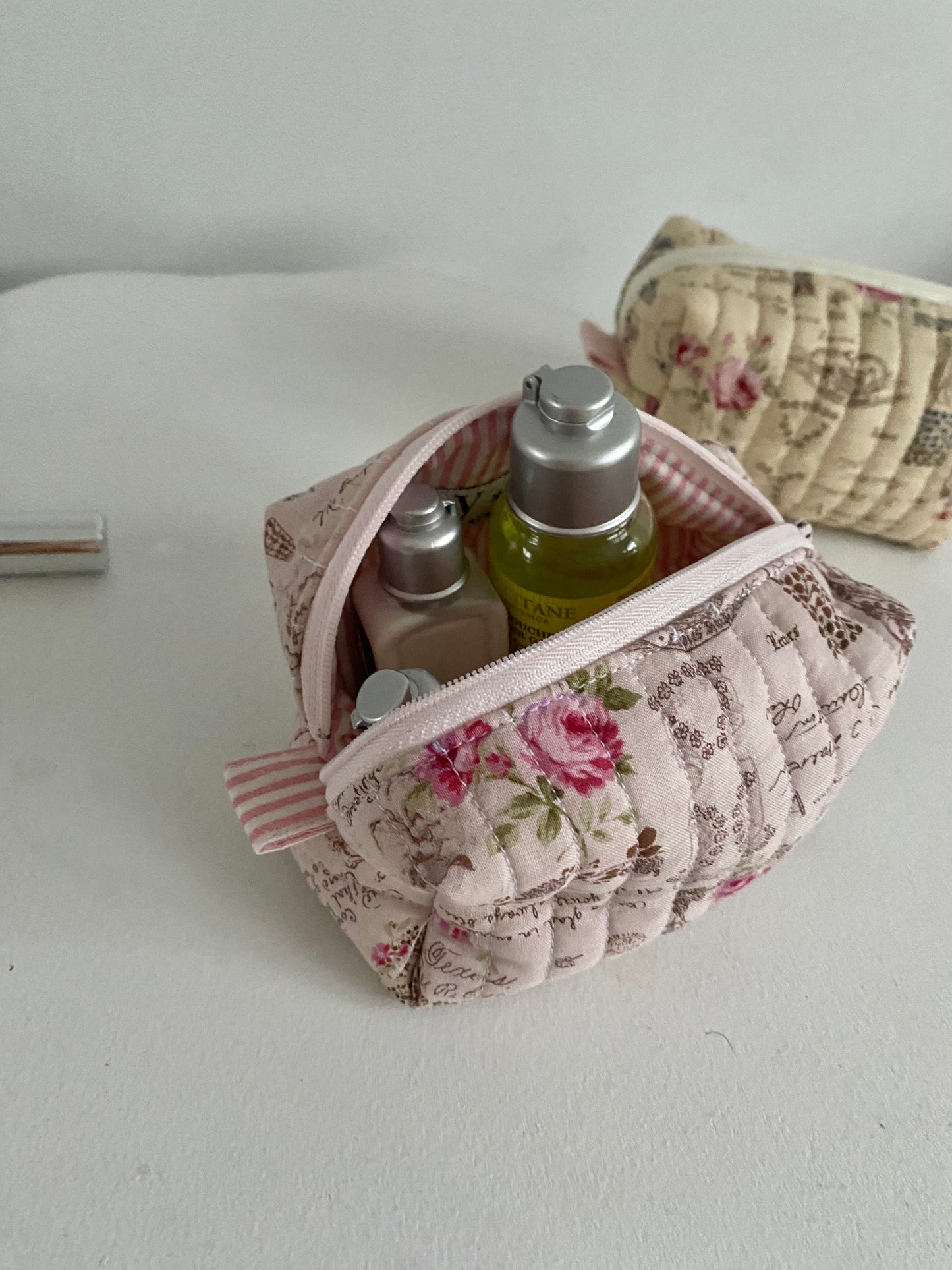 Pink vintage style floral makeup pouch(small)