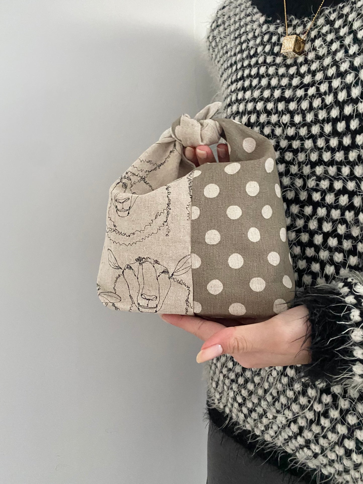 Japanese Style Mini Obento Bag (Sheep & Dots on Olive)