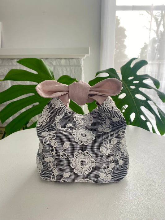Floral Embroidered Pink Ribbon Lunch Bag