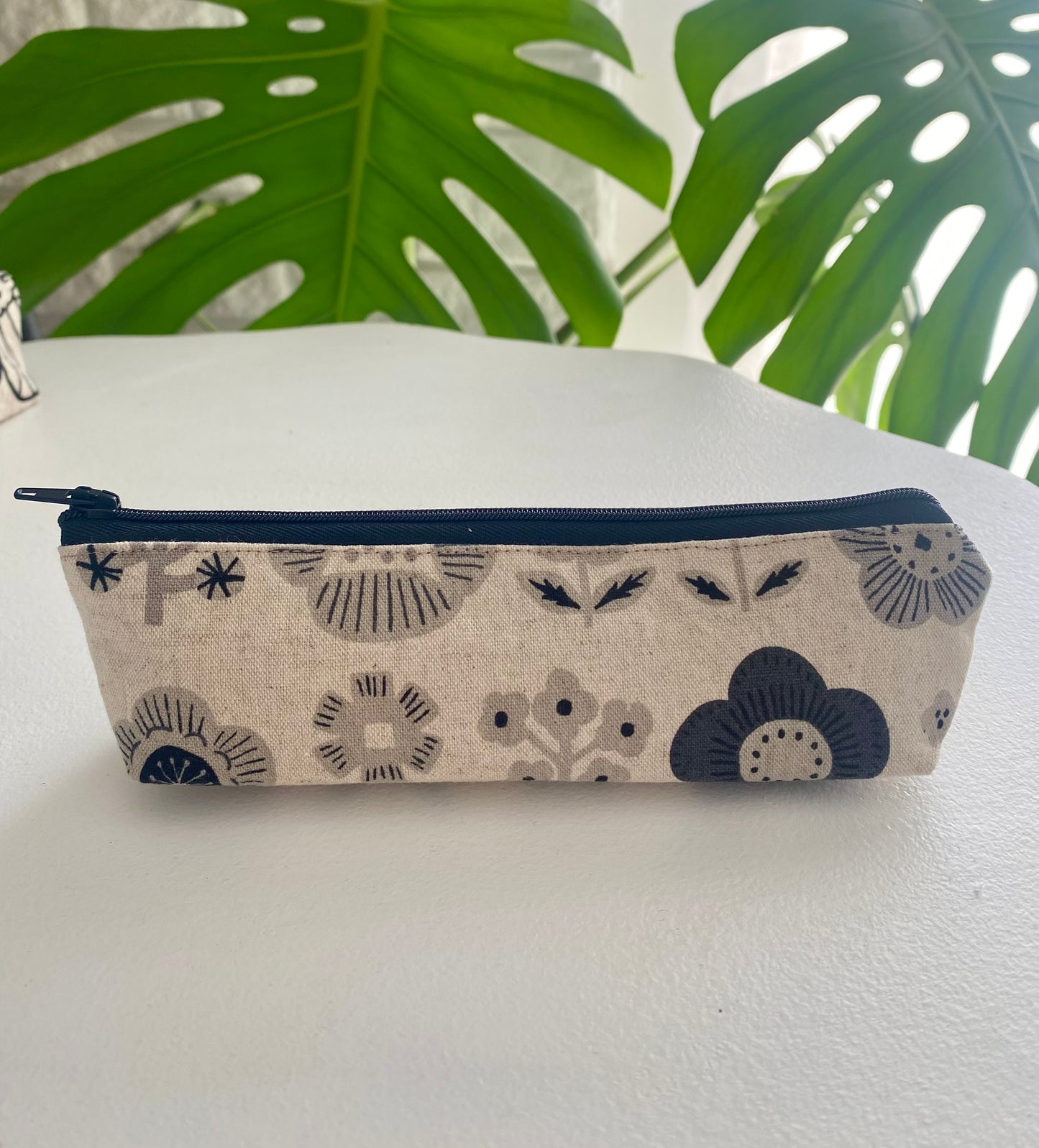 Cotton/Linen Scandinavian Floral Pencil Case( Natural)