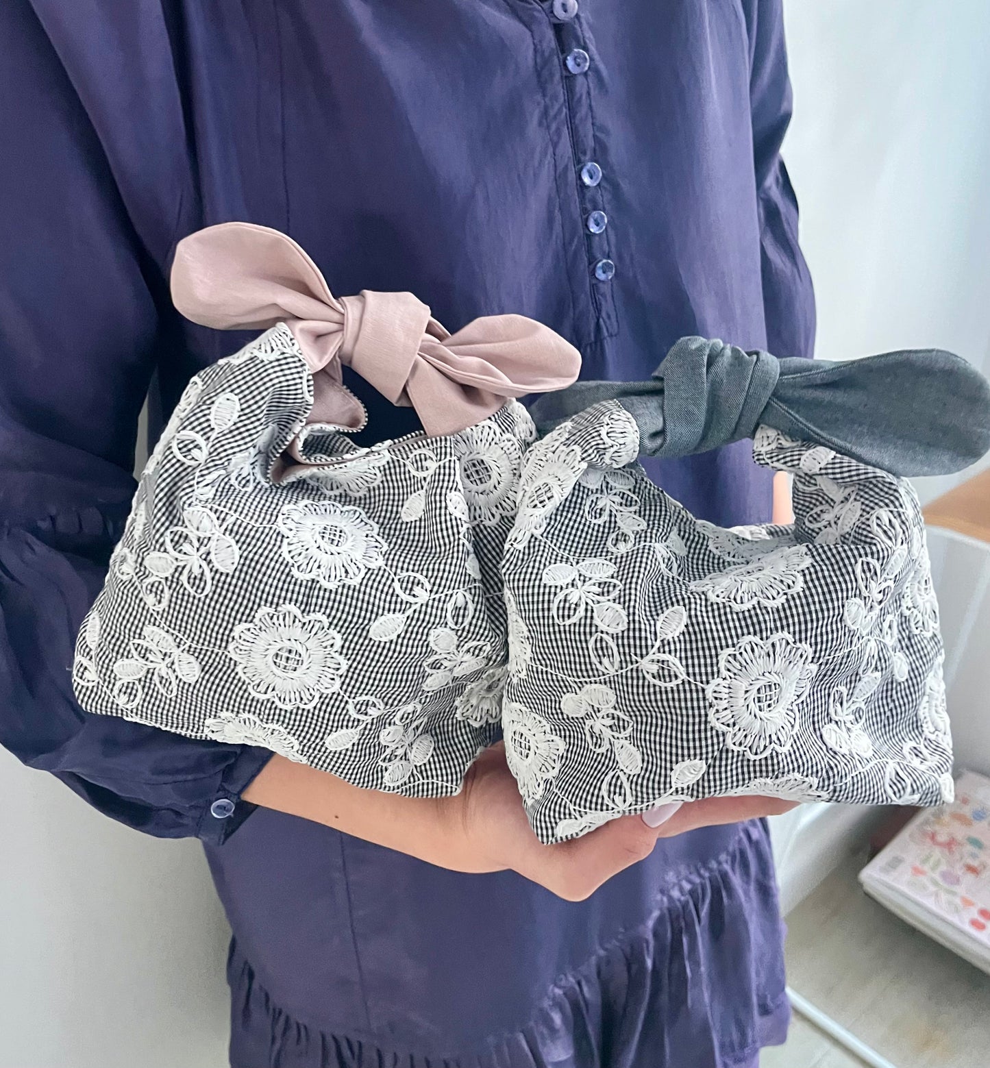 Floral Embroidered Blue Ribbon Lunch Bag