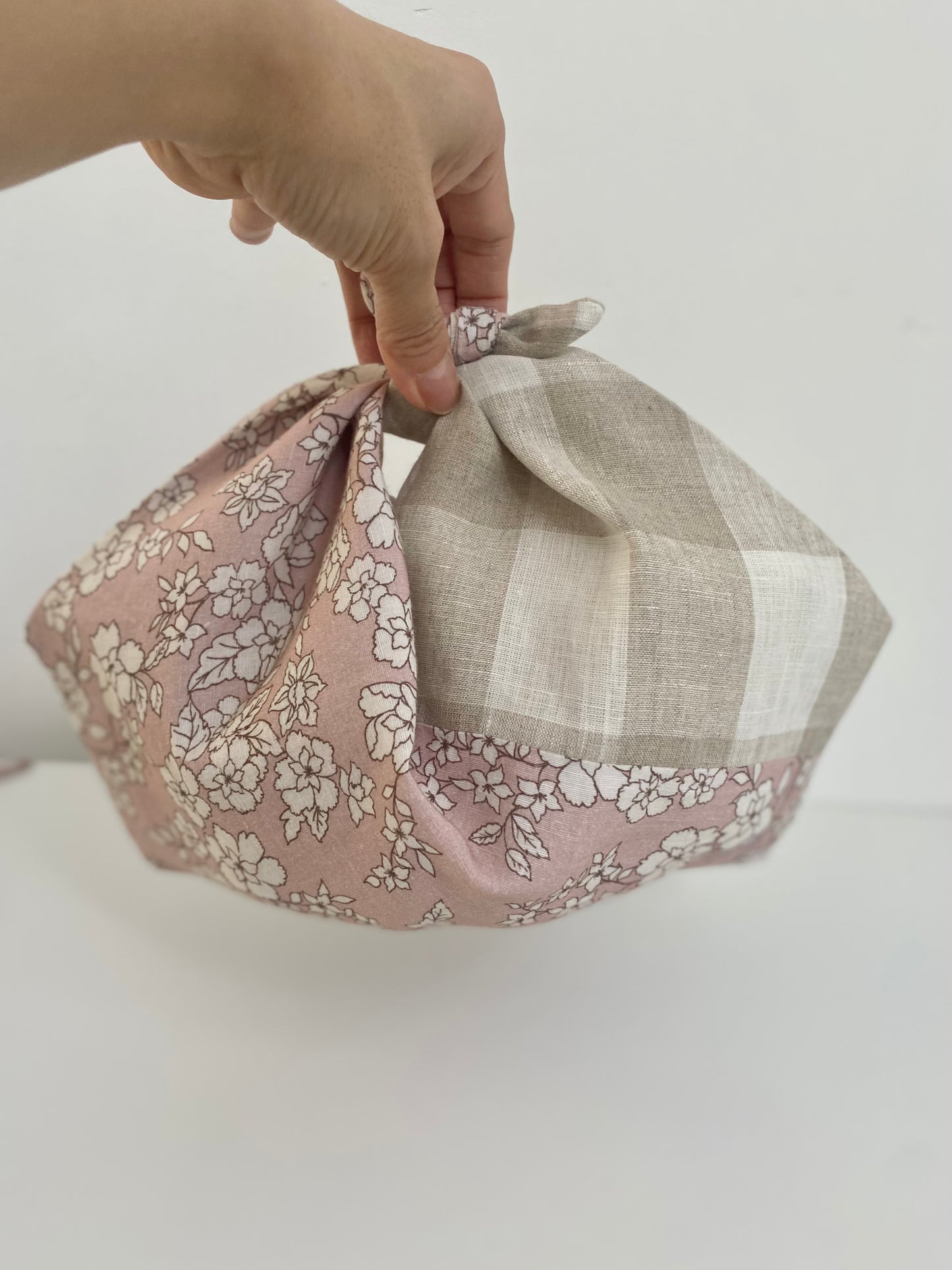 Linen Azuma Bag with lining Floral Pattern in Dusty Pink & Check