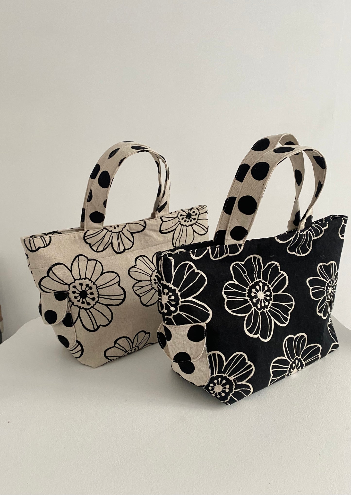 Floral design Mini Tote Bag (Natural)